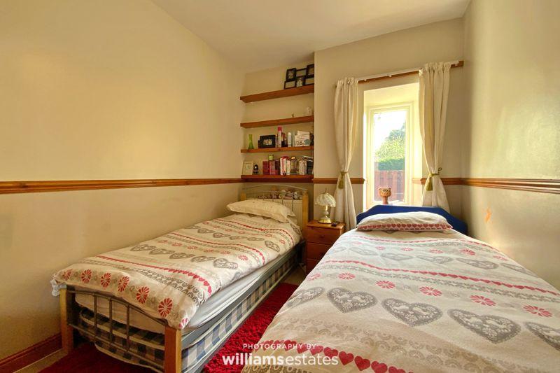 Flat 1 Bedroom...