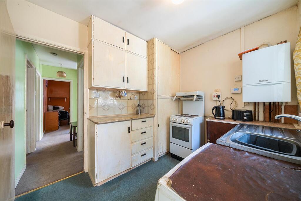 103 McKinnell Crescent (13).jpg