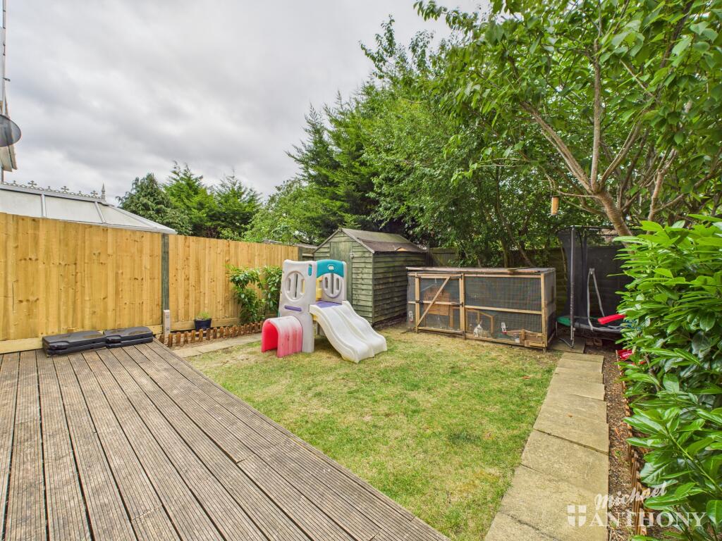 CAM02773G0-PR0318-STILL019