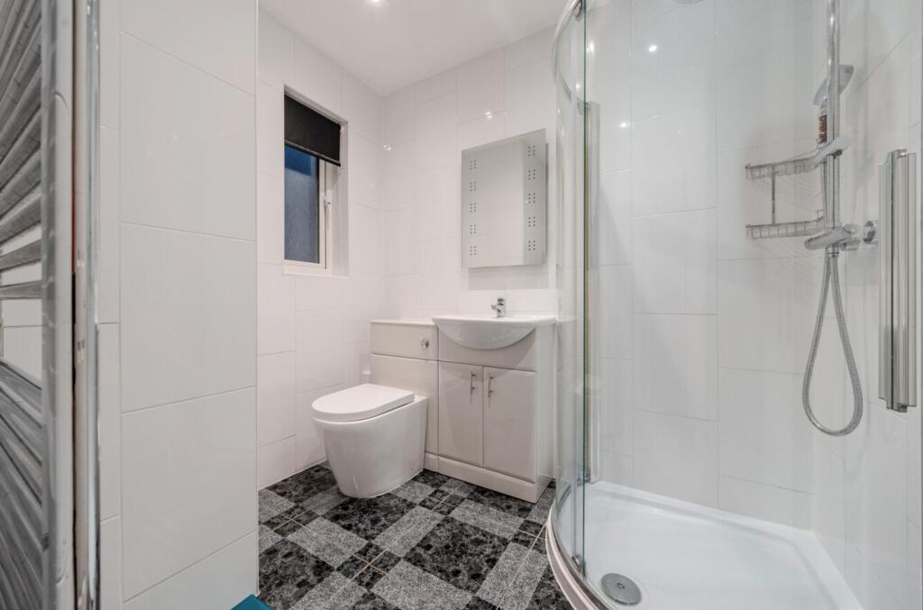 En-Suite shower room