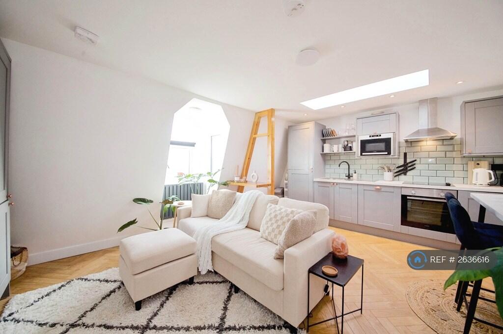 Open Plan Reception-Kitchen