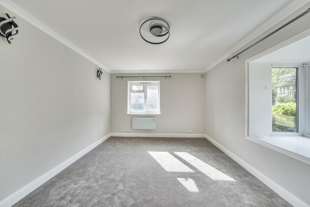 1348970-7-68b85e7...