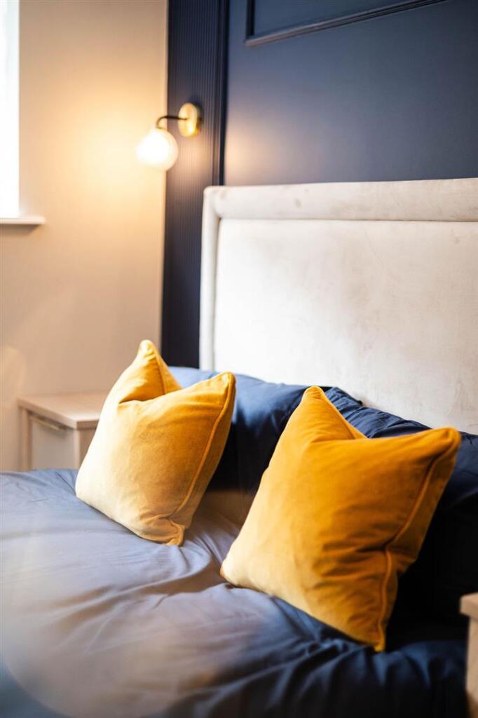 TheBay_Room2-24.jpg