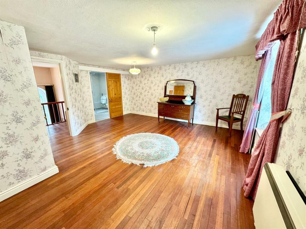 PHOTO-2024-09-02-20-12-46 (6).jpg