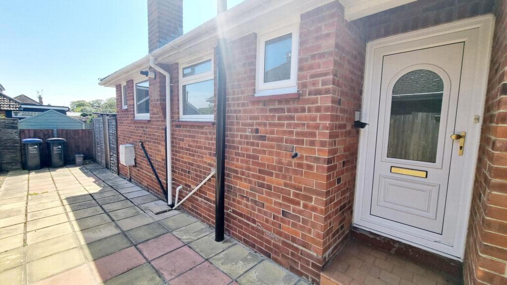 Entrance &amp; Side Gate