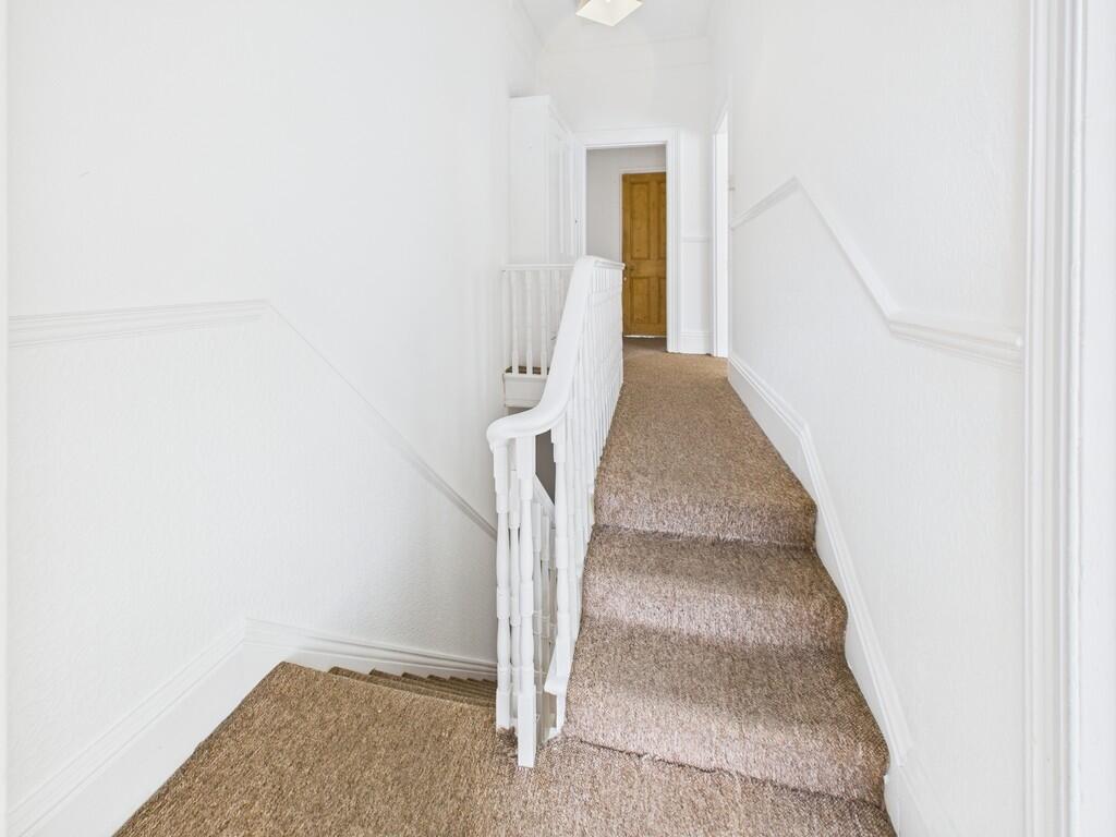 CAM03974G0-PR0204...