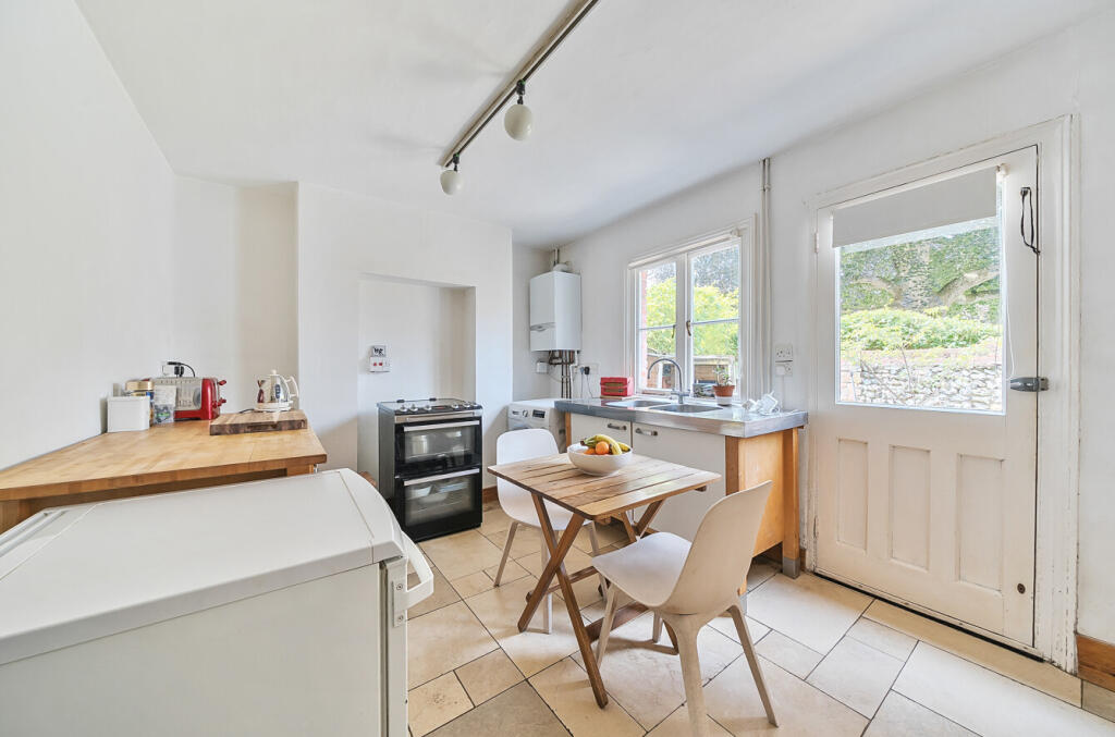 1312106-3-685173b...