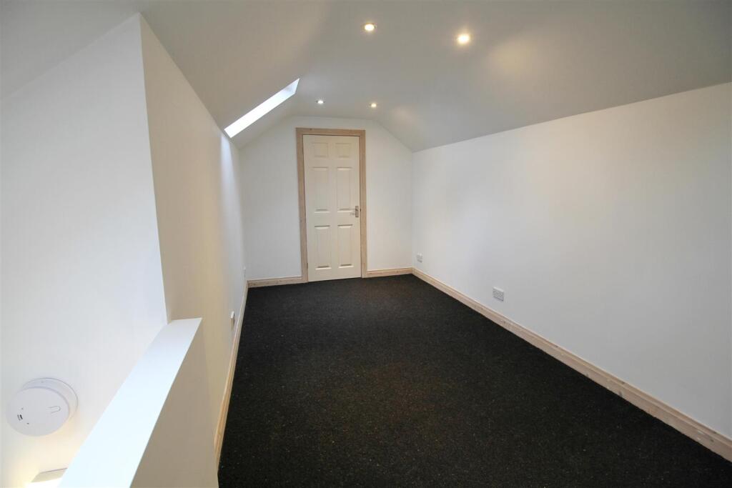 Loft room.jpg