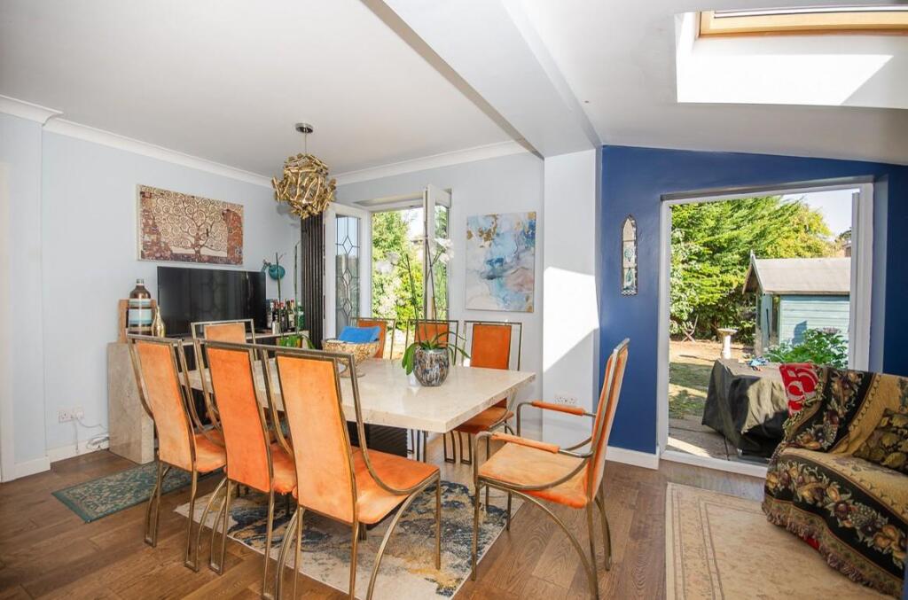 Dining area.jpg