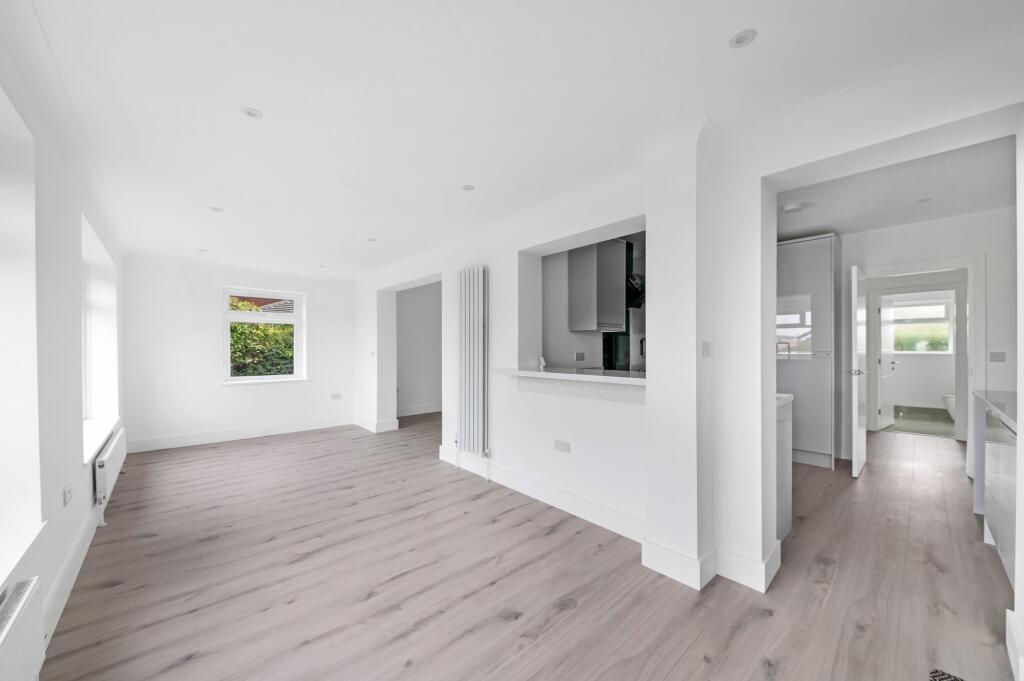 OPEN PLAN LIVING DINING KITCHEN