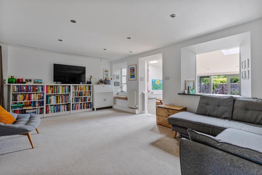 A31 - 2 Lutton Cottages South Brent - 250701.jpg