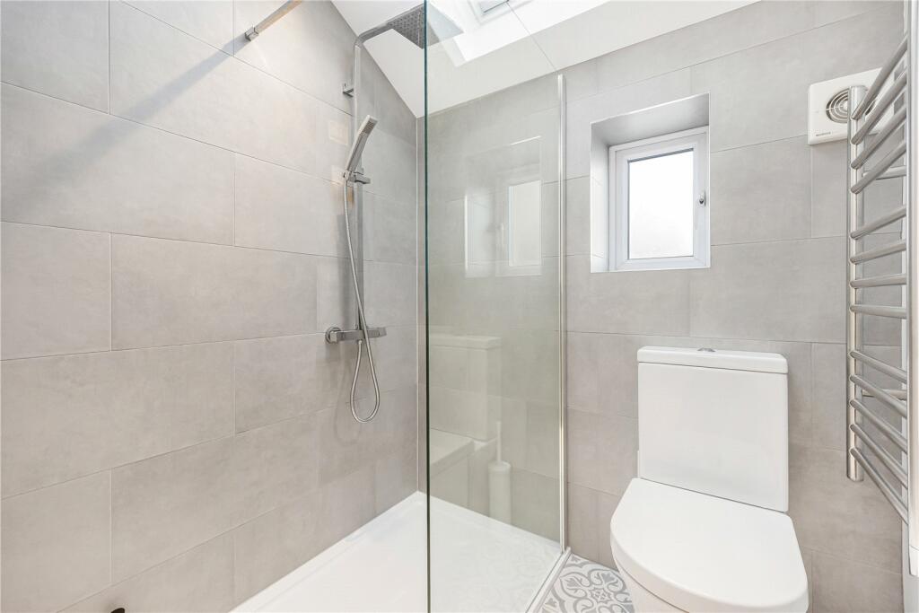 2nd Floor En Suite