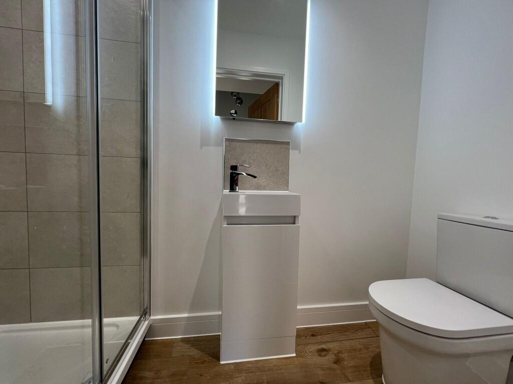 Groundfloor shower r