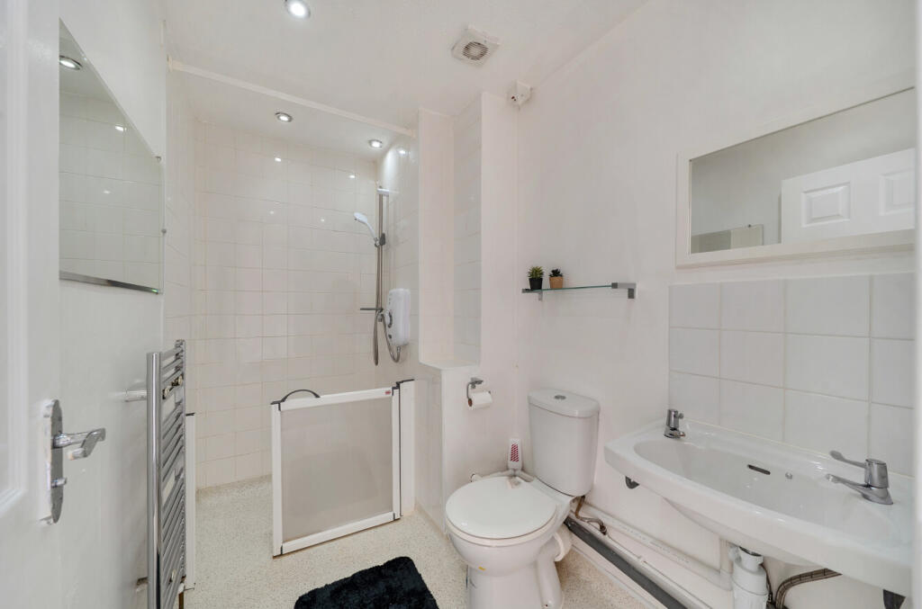 13806057691af6fe15d12