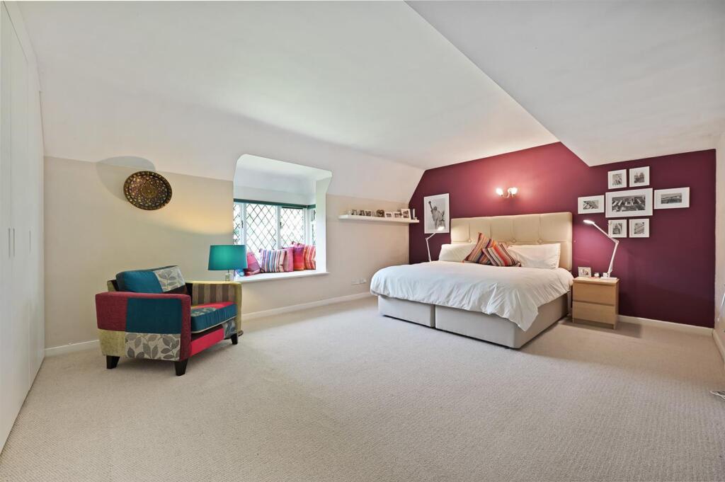 Master Bedroom.jpg
