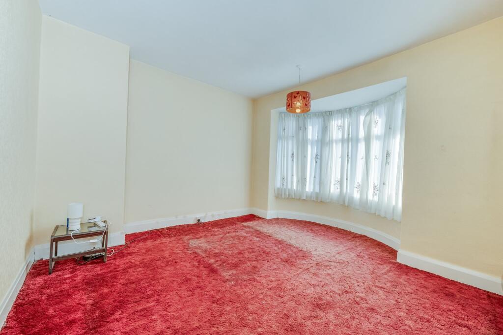 BEDROOMS BATHROOM AND SEPARATE WC