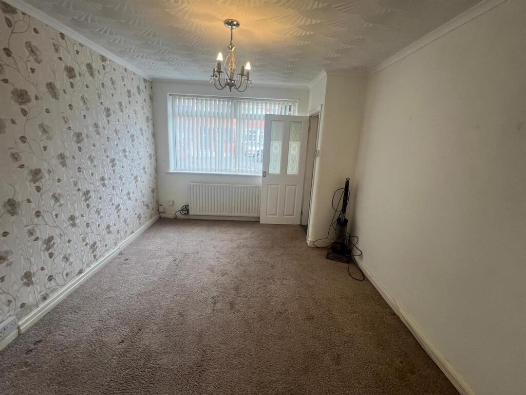 WhatsApp Image 2025-05-03 at 12.25.50 (4).jpeg