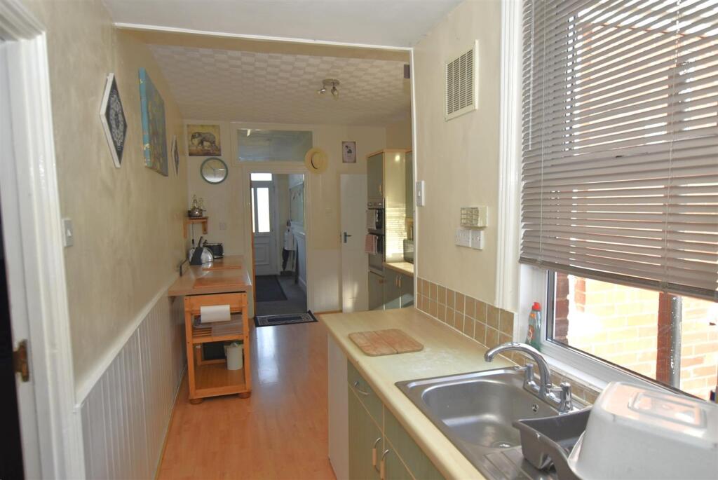 Kitchen/Breakfast Room