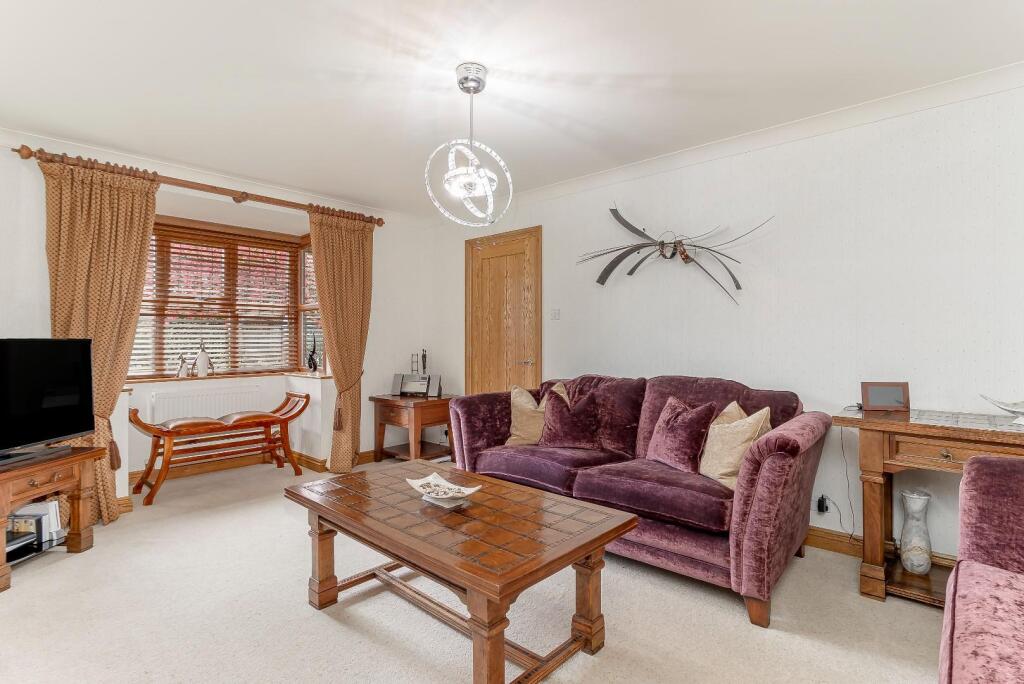 Lounge - C.jpg
