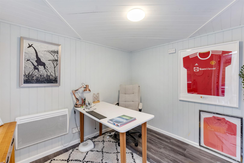 Garden Office Room