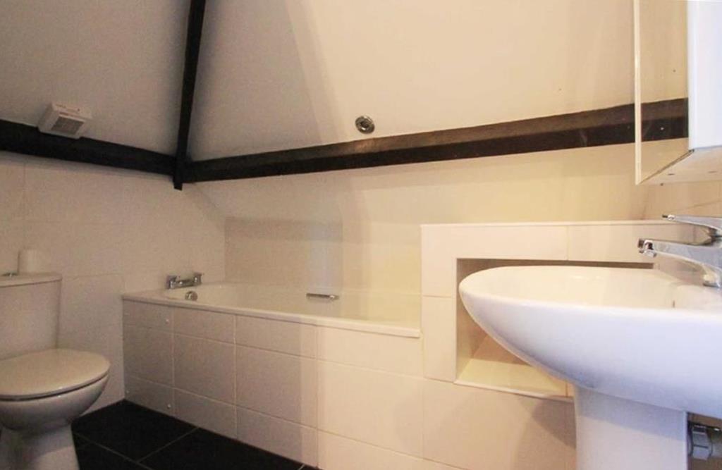 4, 2 Oakfield Street LR (5 of 10).jpg