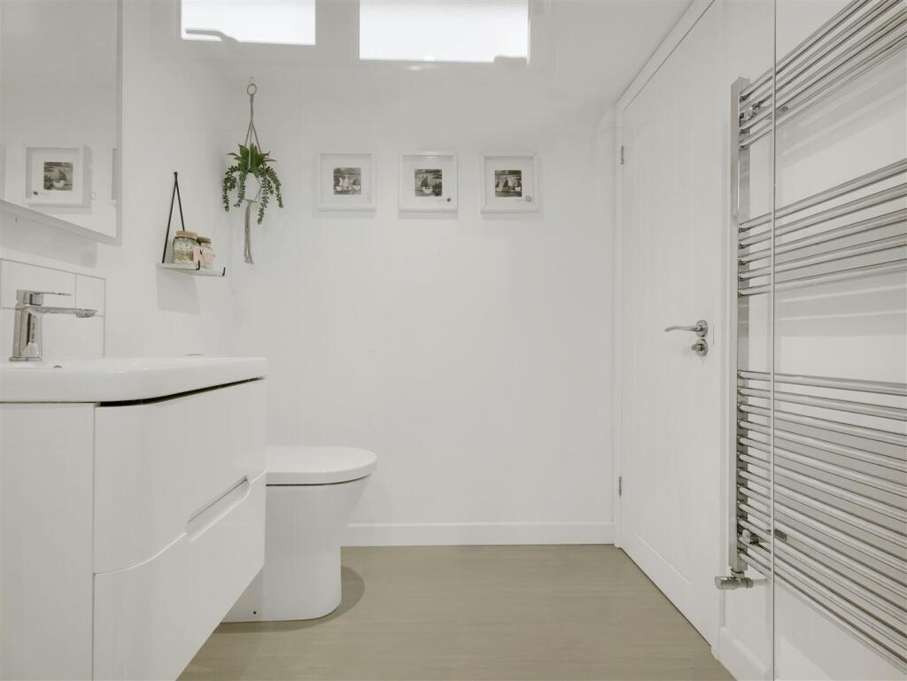 En-Suite Shower Room