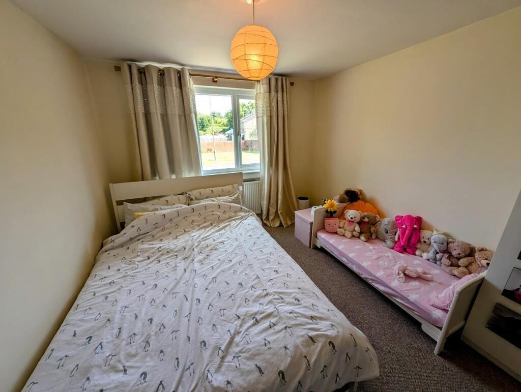 15 Woodchester bed 1 2.jpg