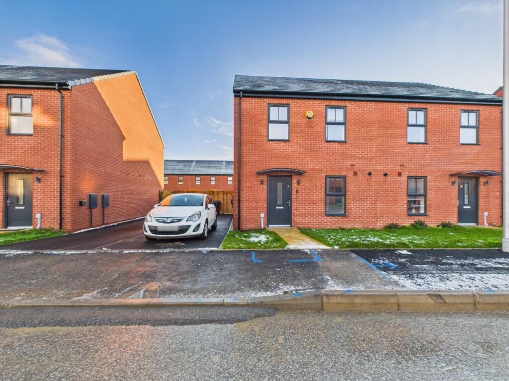 Pippin Lane, Kingswood, Hull, HU7 3PW