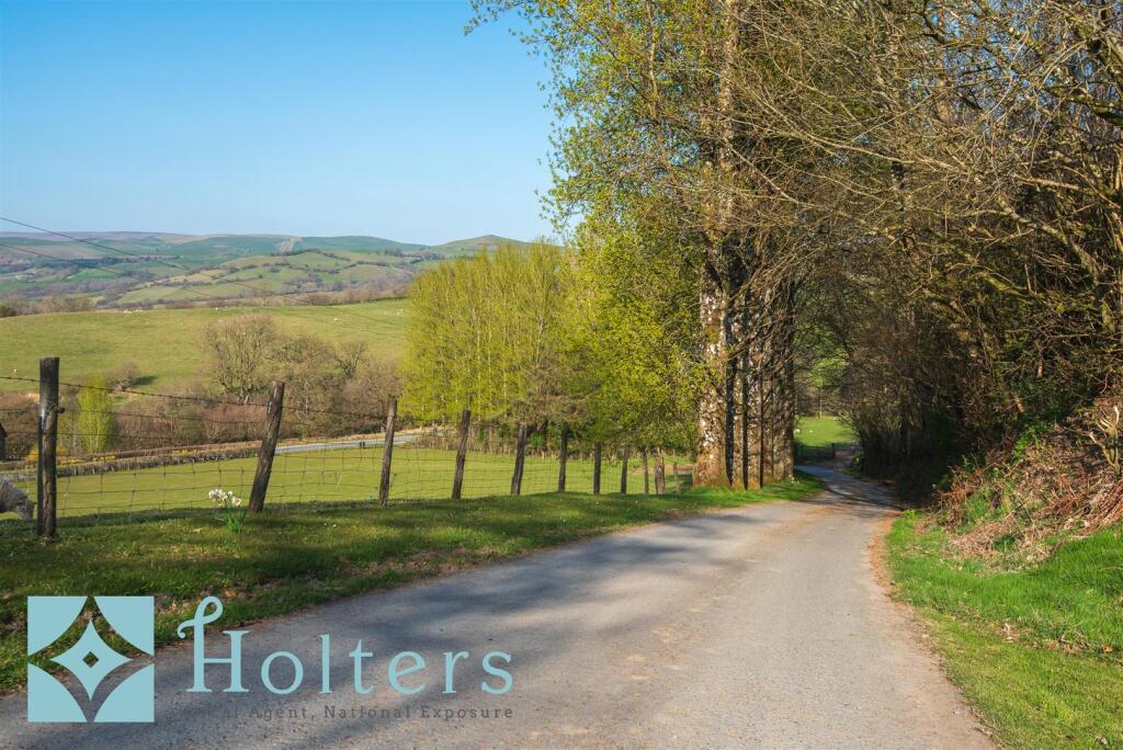 Fedw, Hundred House-24.jpg