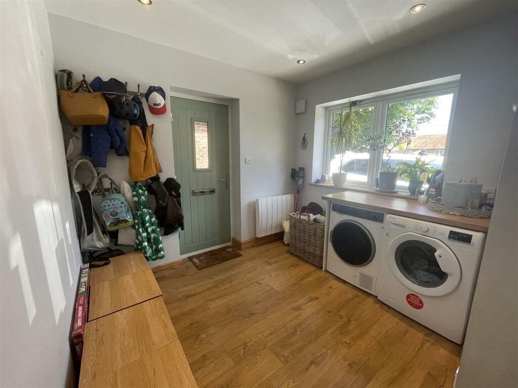 utility room.jpg