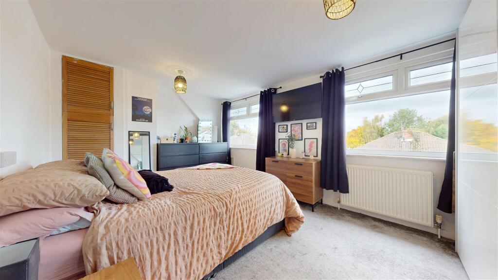 Vicarage Drive Bedroom