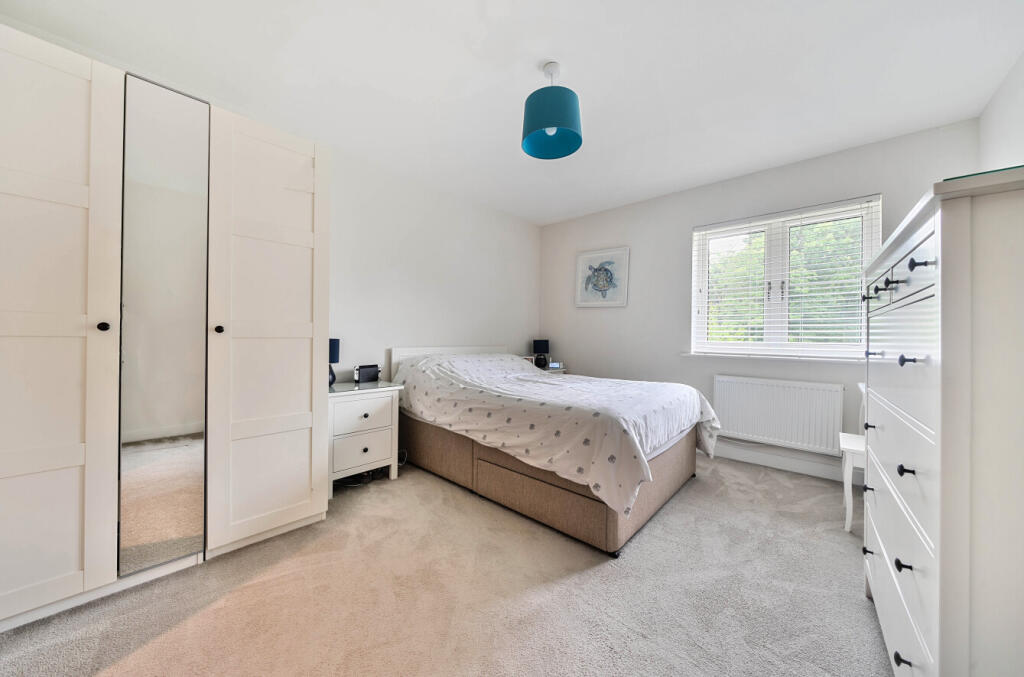 1305300-2-68419c9...