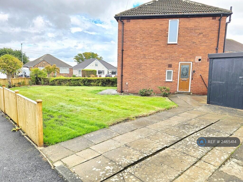Large Front Garden 