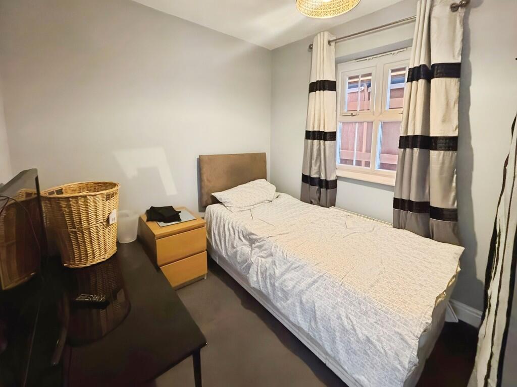 ab76d29f-WhatsApp...