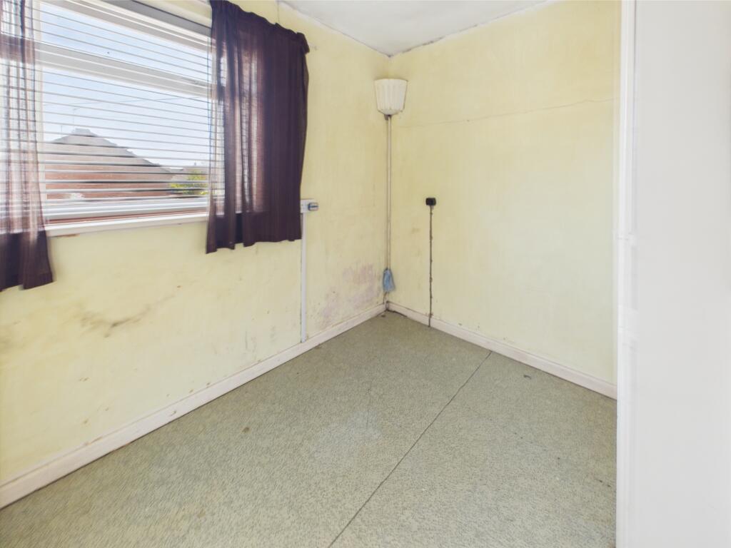CAM02545G0-PR0396-STILL017