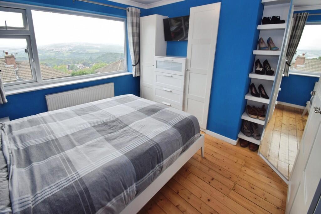 3cdc5cc1-Bedroom ...