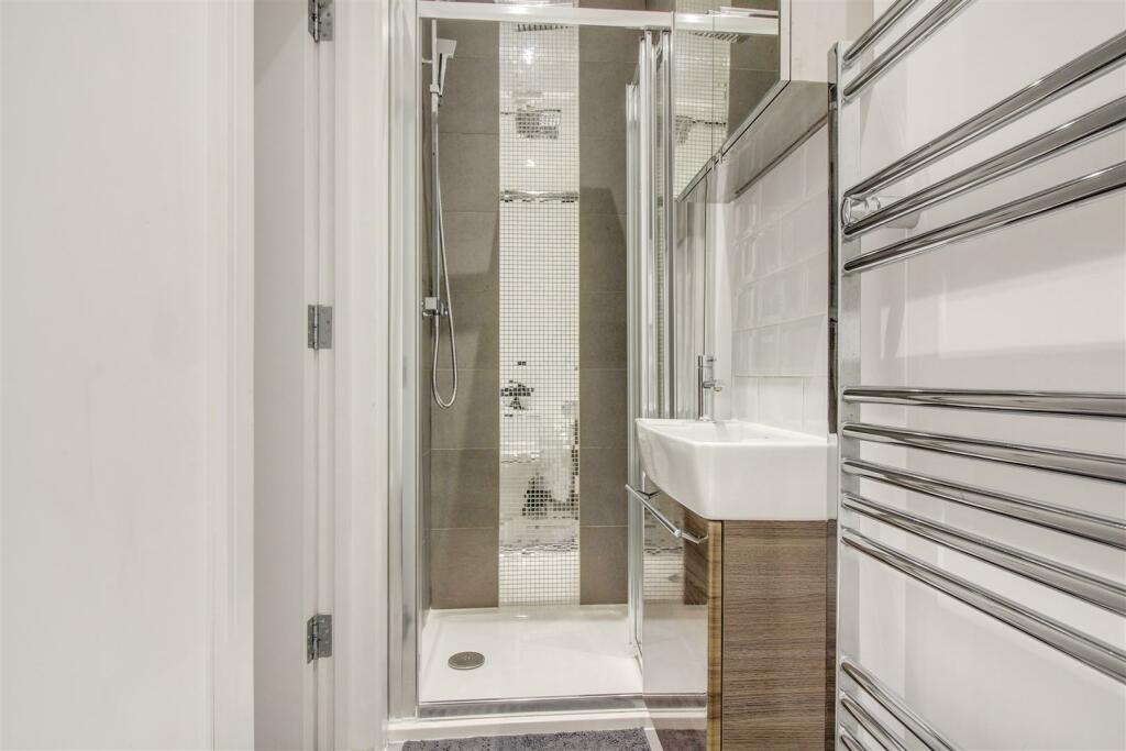 ENSUITE-3.jpg