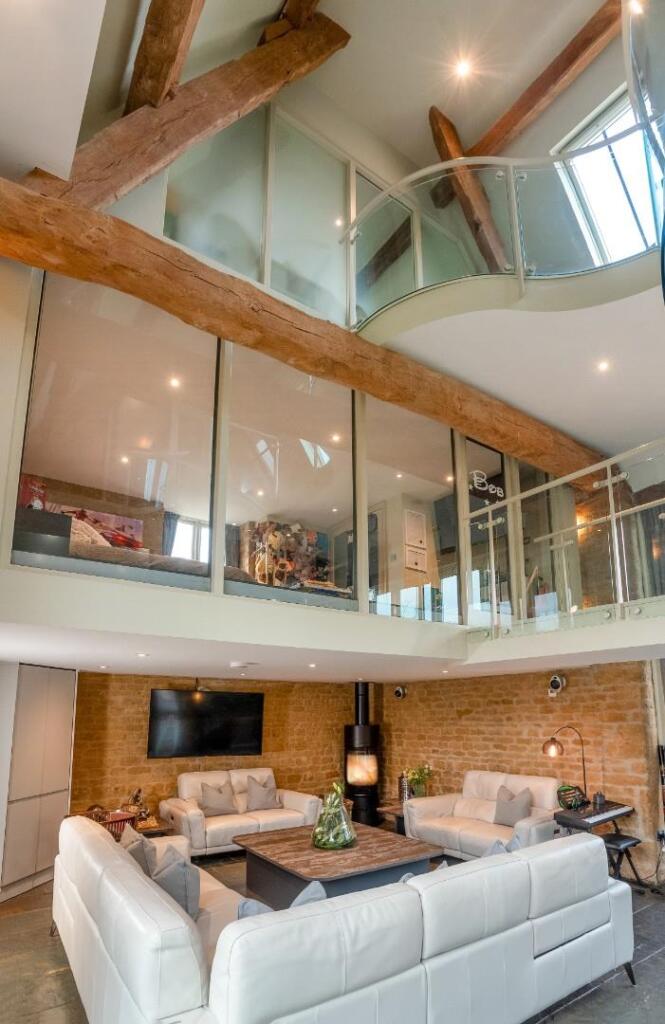 Winchcombe Farm 01.25-6.jpg