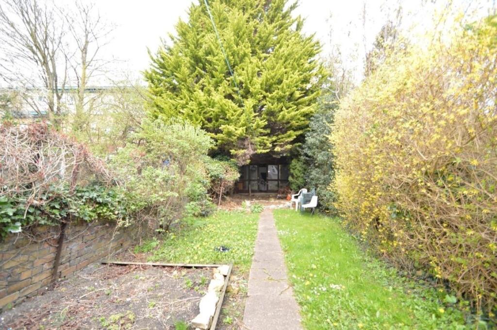 42 Strathmore Road (6).JPG