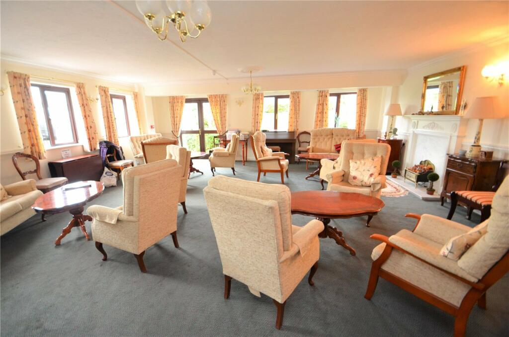 Communal Sitting Rm