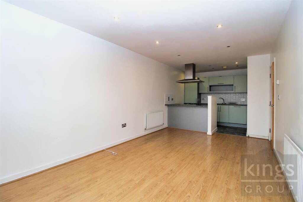 Lounge / Kitchen