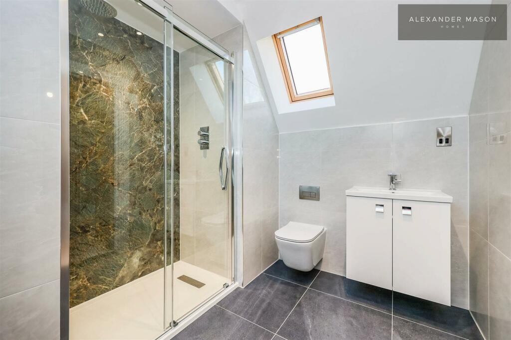 Master Ensuite
