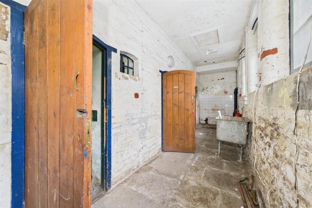 The Old Police Station, 32 Jacobs Wells Road Clift