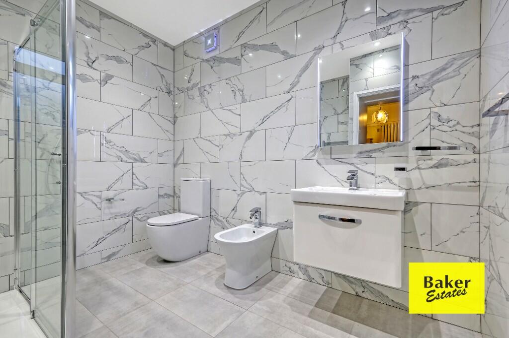 Ground floor Shower