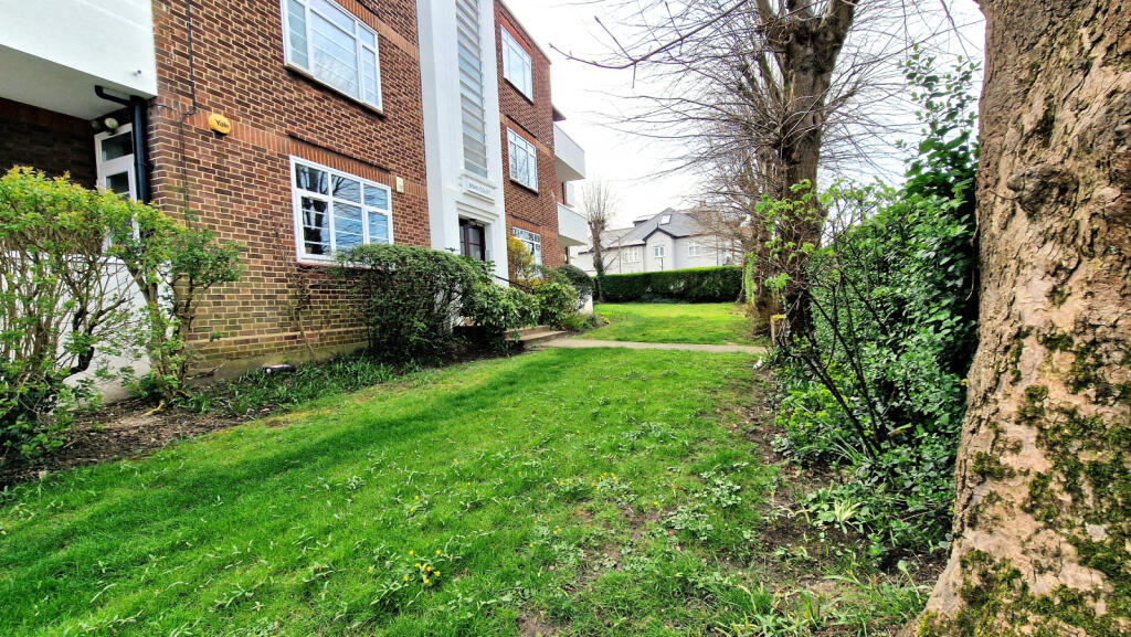 COMMUNAL GARDENS
