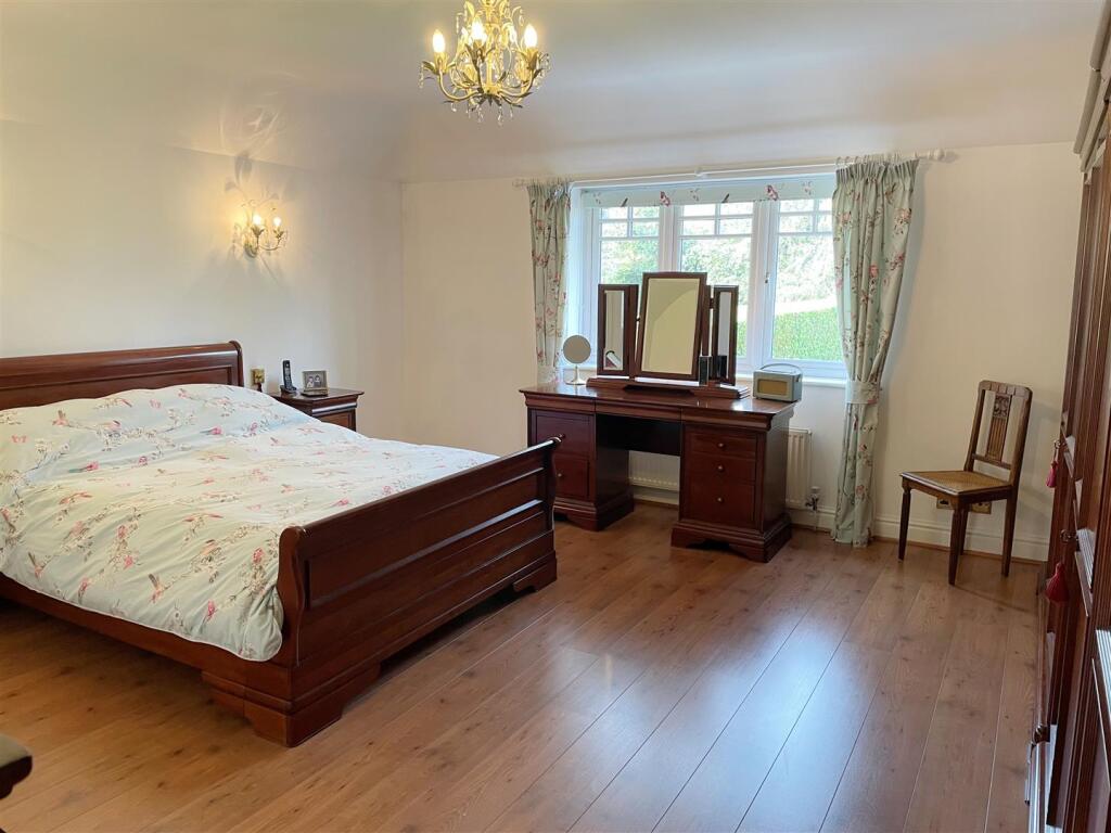 Bed 1.JPG