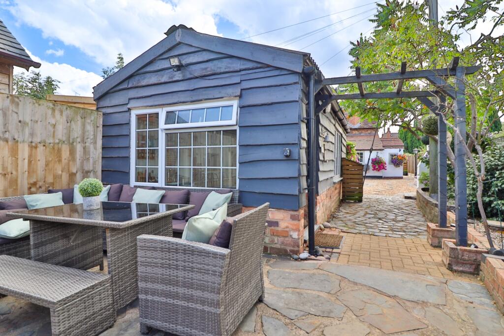 Garden 2nd Patio Area