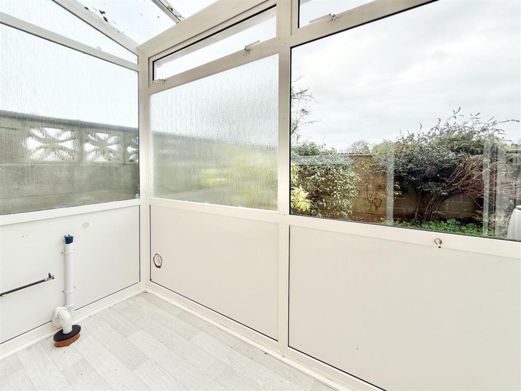 Rear Porch.JPG