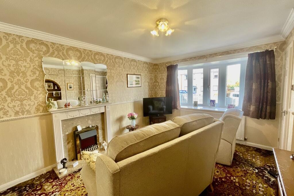 Lounge Dining Room 