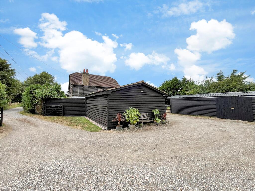 Driveway/Outbuildings